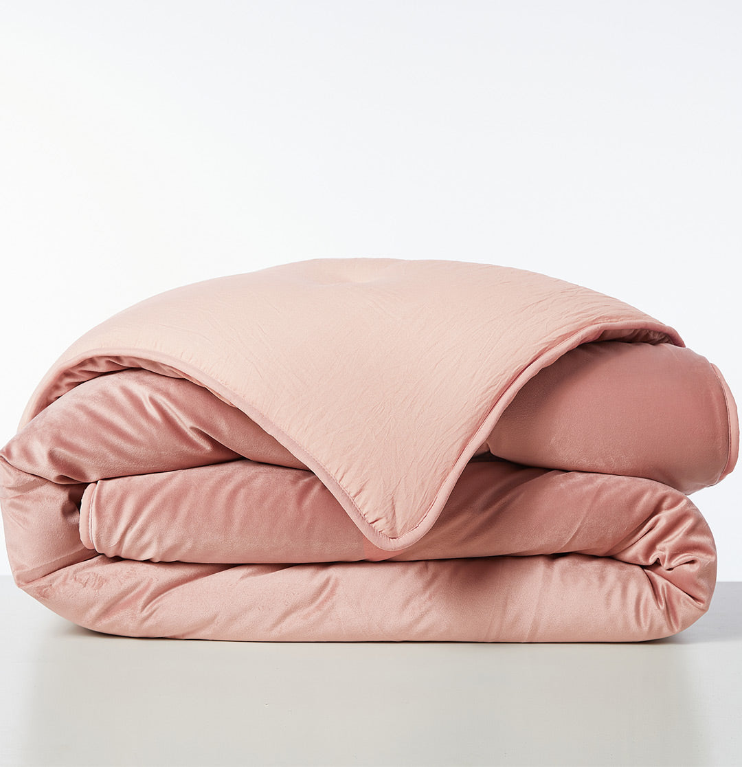 Velvety bi-material duvet