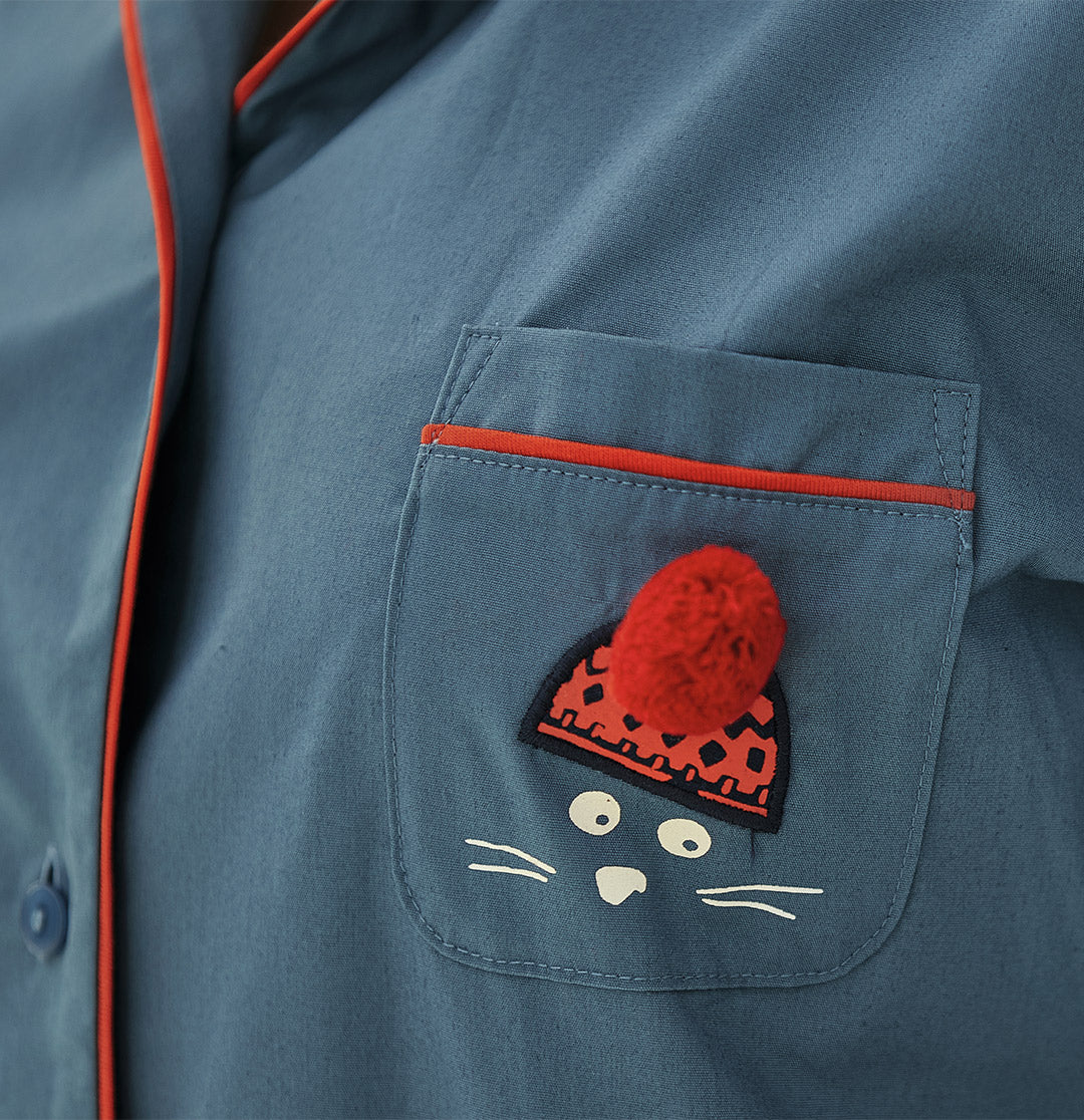 Feline trickster Buttoned pajamas