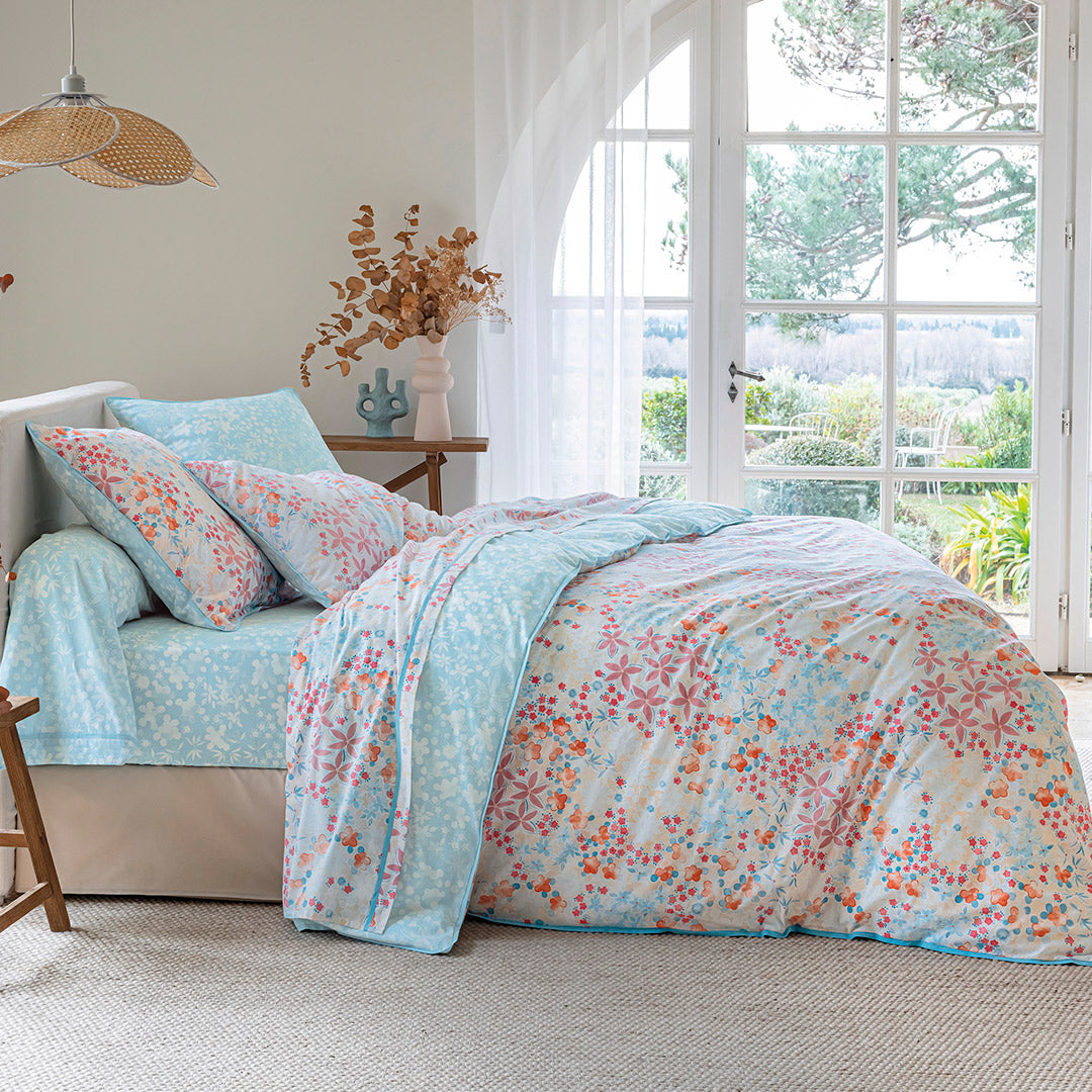 The Song of Flowers Duvet Cover