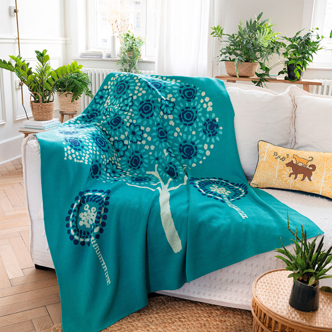 The Bremen Musicians Throw Blanket
