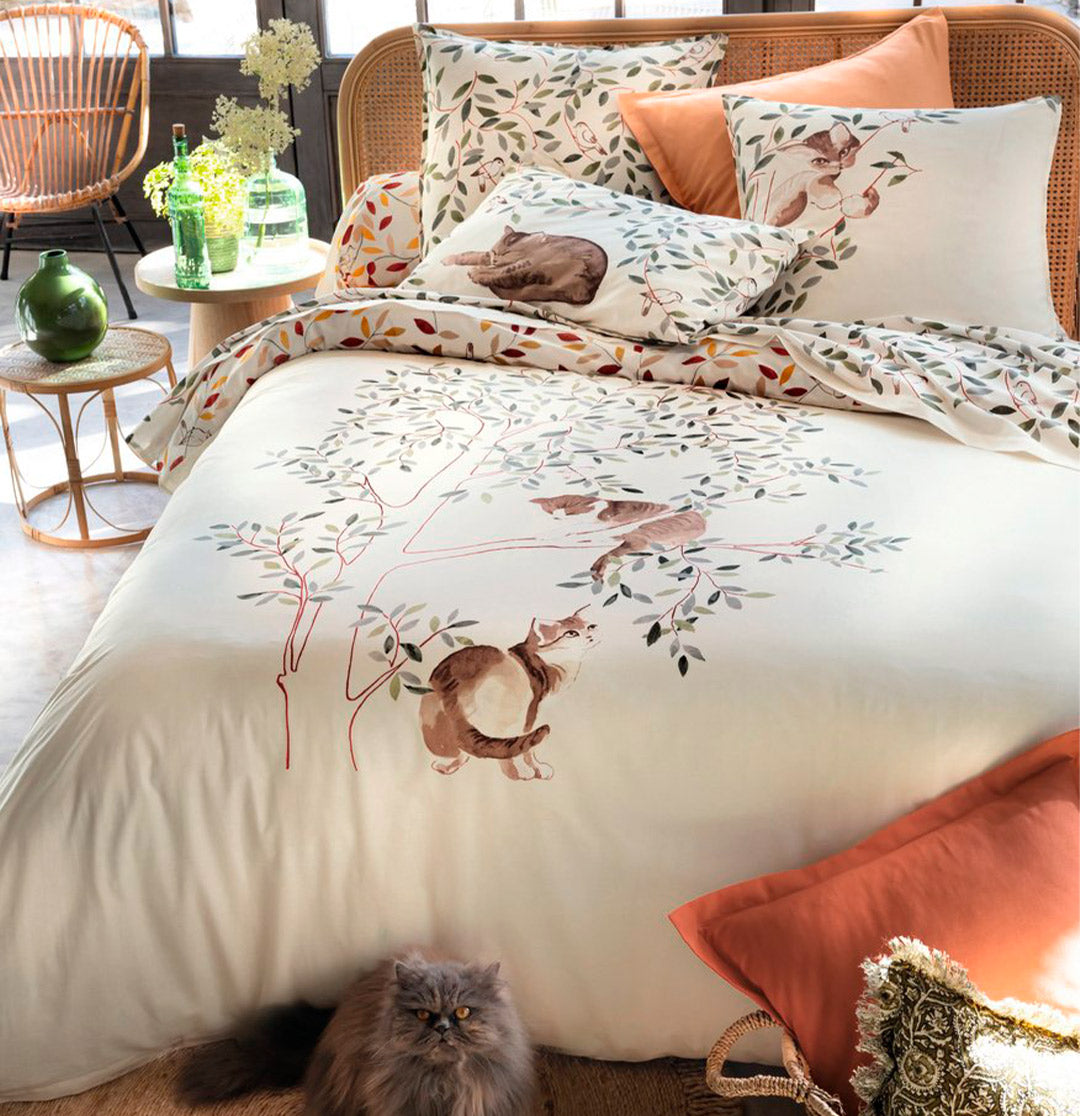 Cats on the branch Duvet Cover